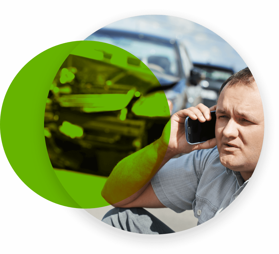 IMG-Expertise-Body-Insurance-01 Man calling someone on the phone